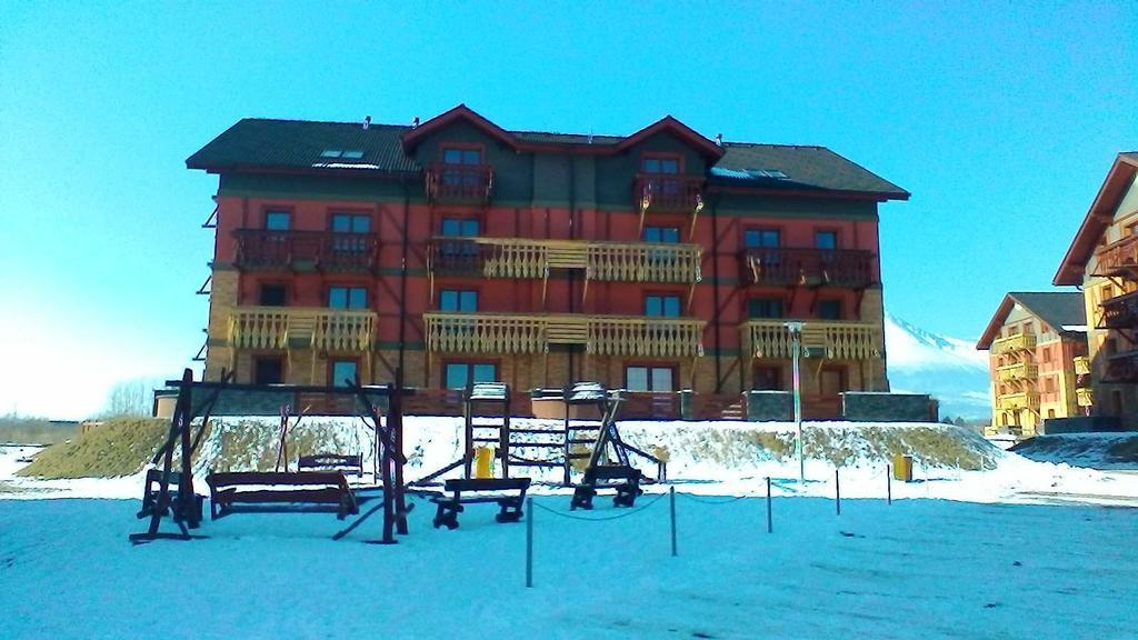 Apartman Fiona Vel'ka Lomnica Exteriör bild