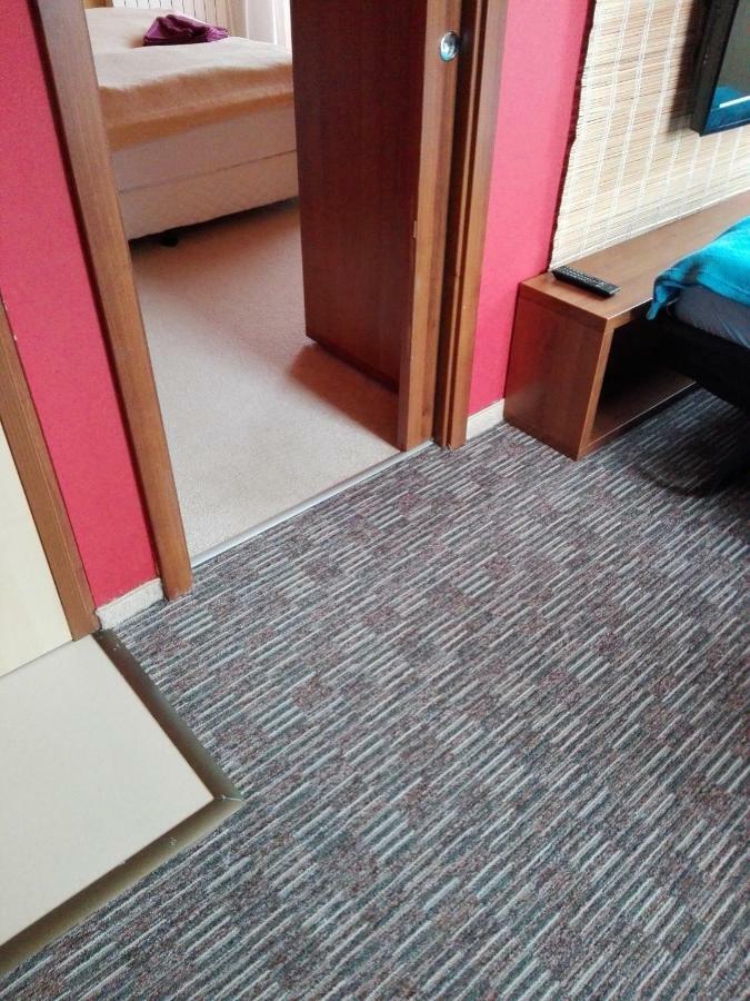 Apartman Fiona Vel'ka Lomnica Exteriör bild